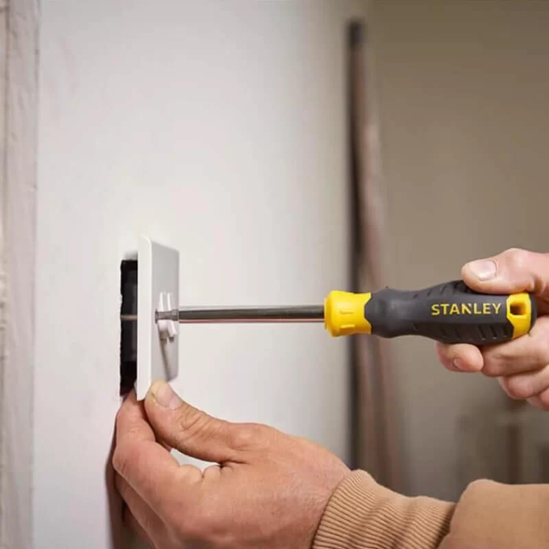 Σετ 35τμχ κατσαβίδι καστάνιας με μύτες Stanley STHT0-70885 για ηλεκτρολόγους (image 3)