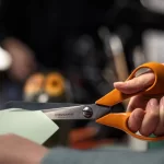 Fiskars ψαλίδι γενικής χρήσης για καθαρές και γρήγορες κοπές χαρτιού (thumb 7)