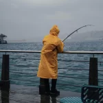Κίτρινη αδιάβροχη καπαρντίνα - Φωτογραφία ενδεικτικής χρήσης. Το τελικό προϊόν ενδέχεται να διαφέρει (thumb 2)
